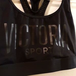 Victoria's Sports bra... 🏃‍♀️ (NWOT)